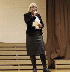 Kristina rohkaisi kuulijoita kasvuun ja hedelmän tuottamiseen