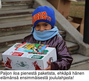 Paljon iloa pienest paketista, ehkp hnen elmns ensimmisest joululahjasta!